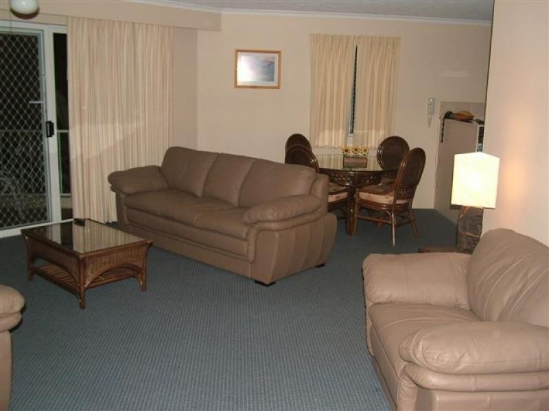 Broadbeach QLD 4218