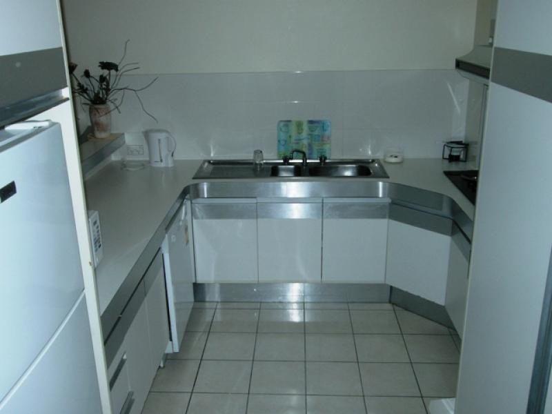 18/85 Old Burleigh Road, Surfers Paradise QLD 4217