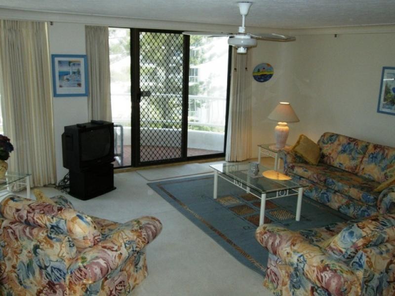 18/85 Old Burleigh Road, Surfers Paradise QLD 4217