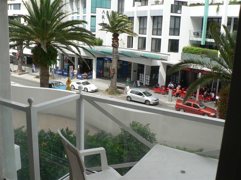 2213/24 Queensland Avenue, Broadbeach QLD 4218