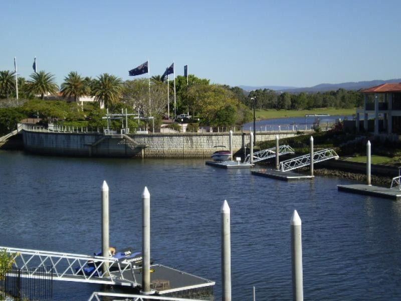 Hope Island QLD 4212