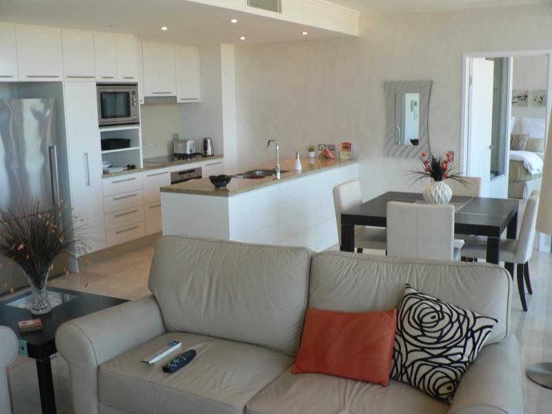 5B/173 Old Burleigh Road, Broadbeach QLD 4218