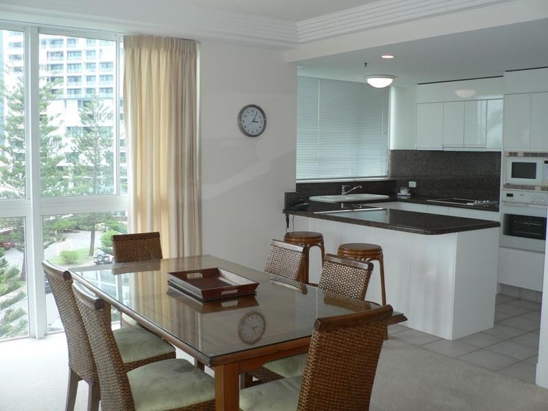 Broadbeach QLD 4218