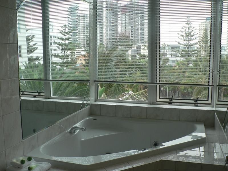 Broadbeach QLD 4218