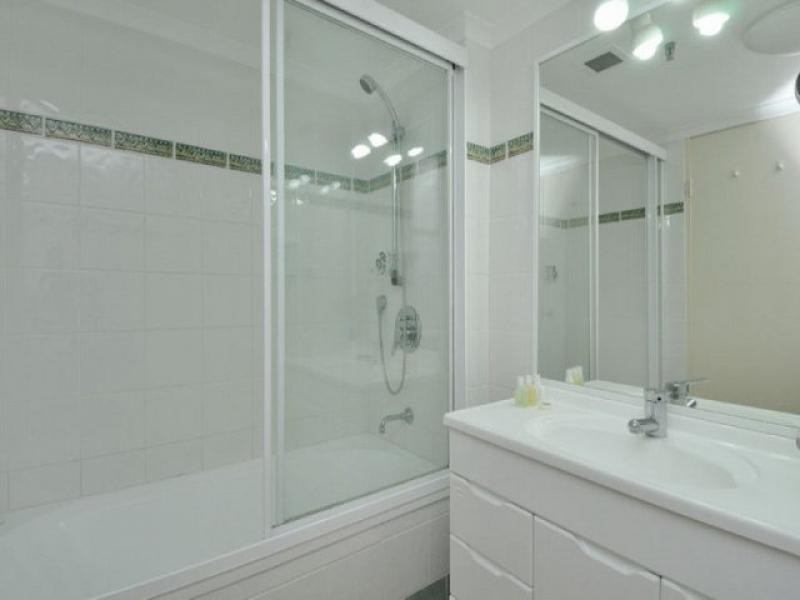 17D/1 Albert Avenue, Broadbeach QLD 4218