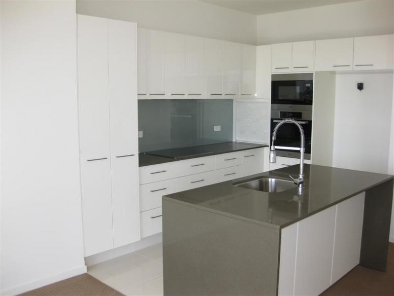 Carrara QLD 4211