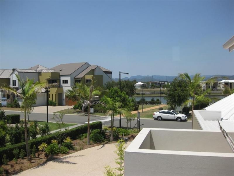 Carrara QLD 4211
