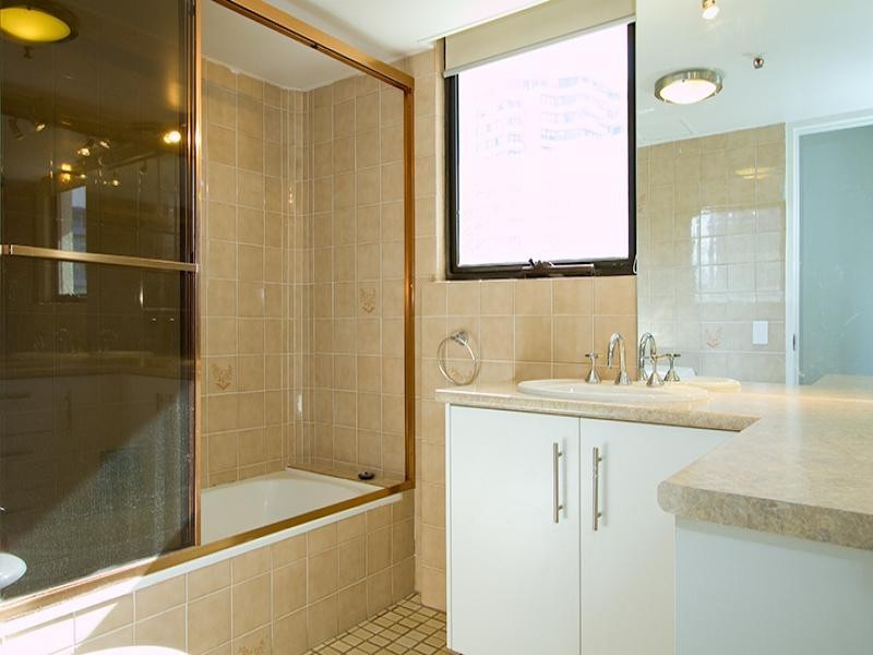 8/4 Thornton Avenue, Surfers Paradise QLD 4217