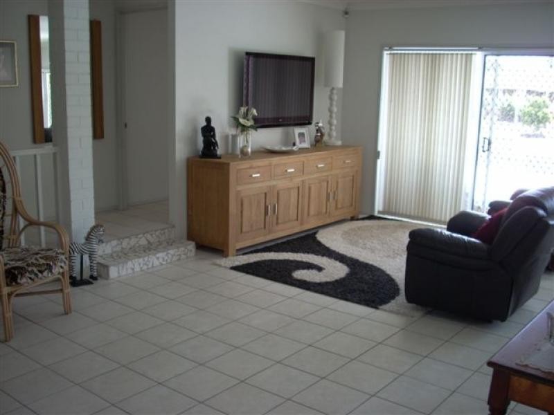 Broadbeach Waters QLD 4218