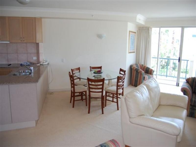 Broadbeach QLD 4218