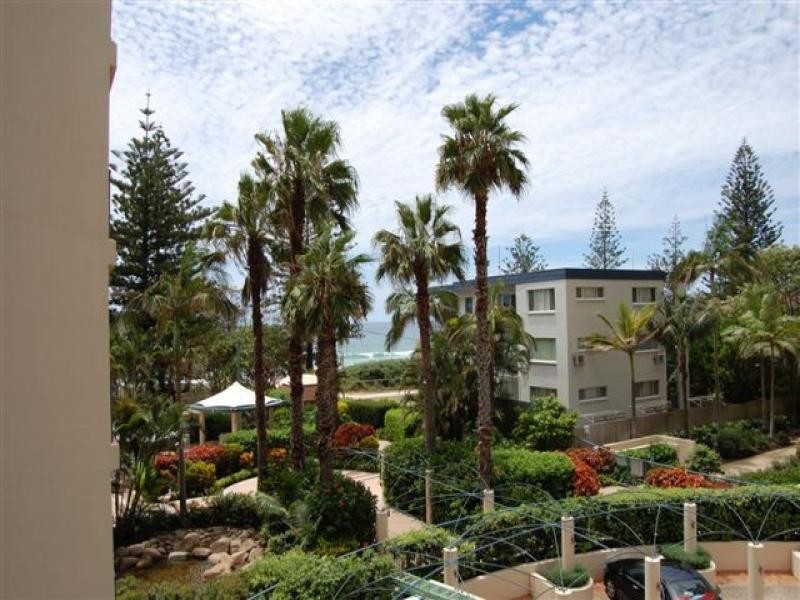 Broadbeach QLD 4218