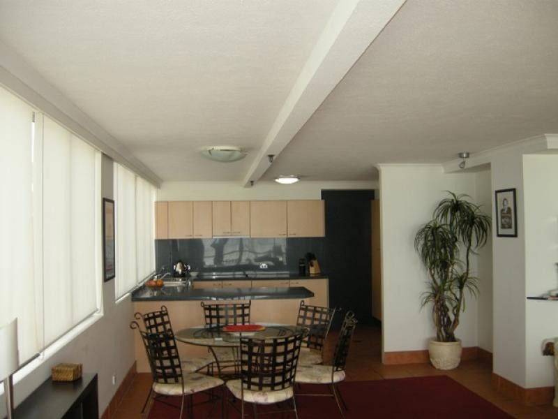 4/20 Old Burleigh Rd, Surfers Paradise QLD 4217