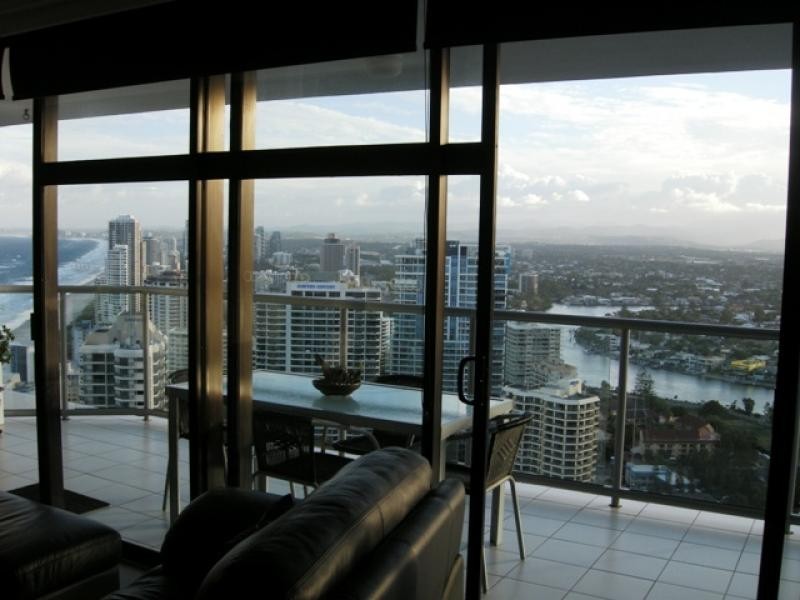 36E/5 Clifford Street, Surfers Paradise QLD 4217