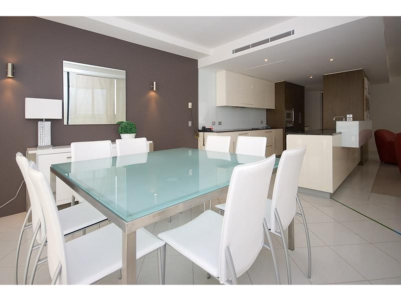 Broadbeach QLD 4218