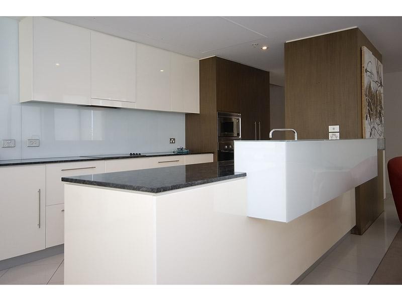 Broadbeach QLD 4218