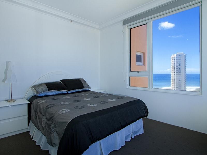 74/129 Surf Parade, Broadbeach QLD 4218