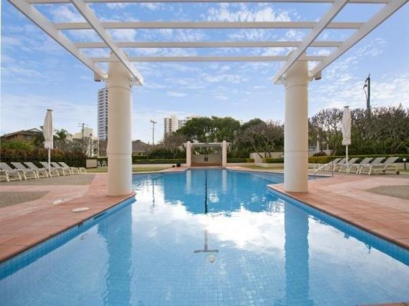 74/129 Surf Parade, Broadbeach QLD 4218