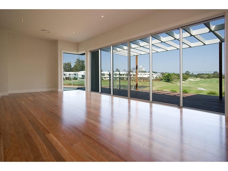 2001 The Boulevard, Benowa QLD 4217