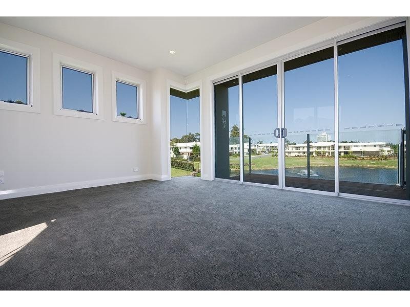 2001 The Boulevard, Benowa QLD 4217