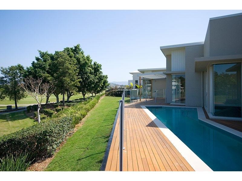 2001 The Boulevard, Benowa QLD 4217