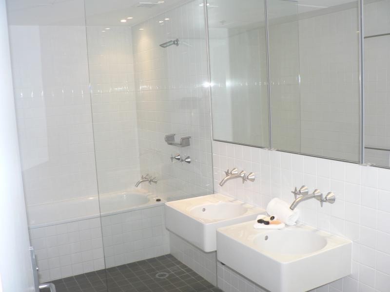 Broadbeach QLD 4218