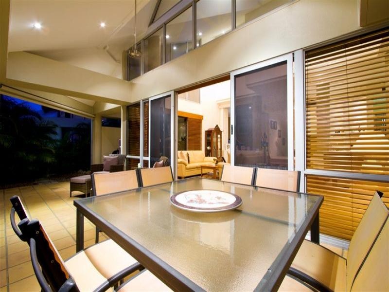 Clear Island Waters QLD 4226