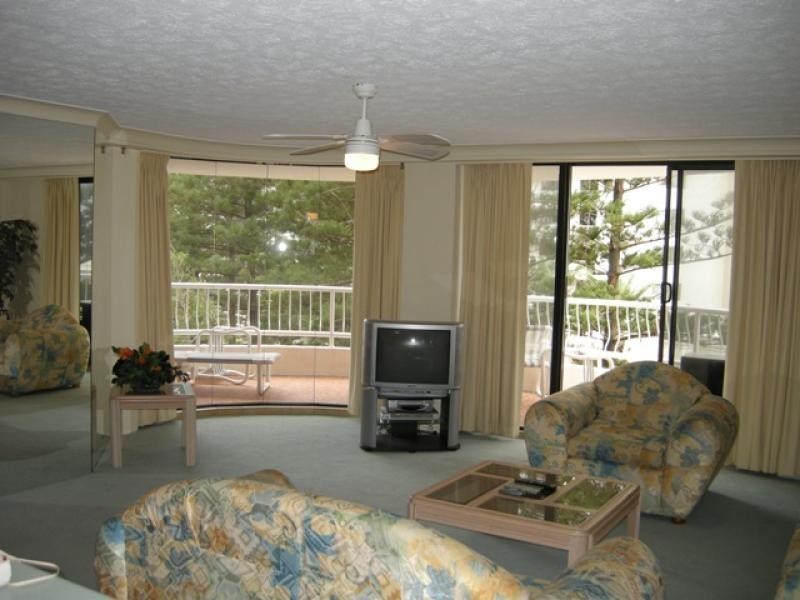 15/85 Old Burleigh Road, Surfers Paradise QLD 4217