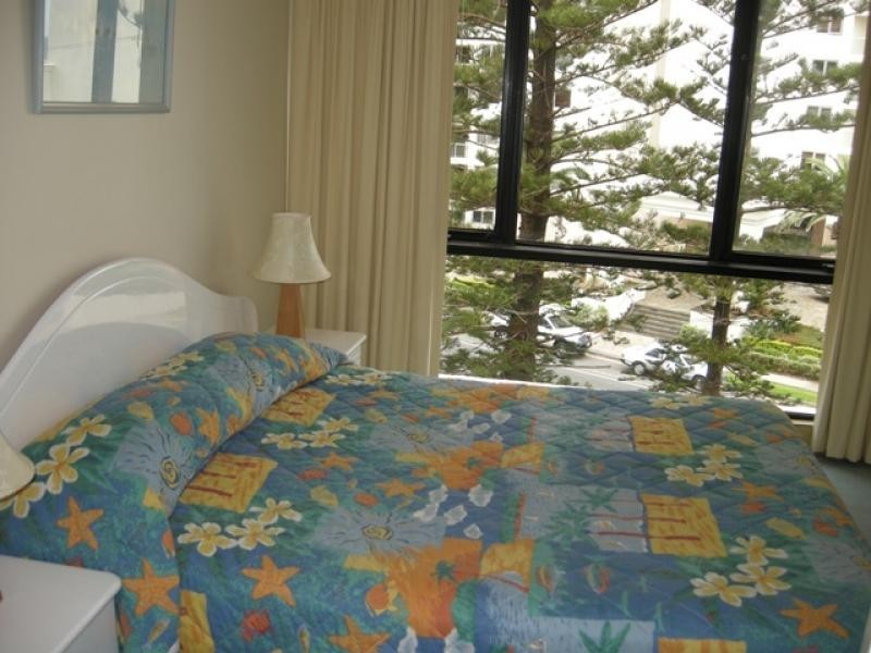 15/85 Old Burleigh Road, Surfers Paradise QLD 4217