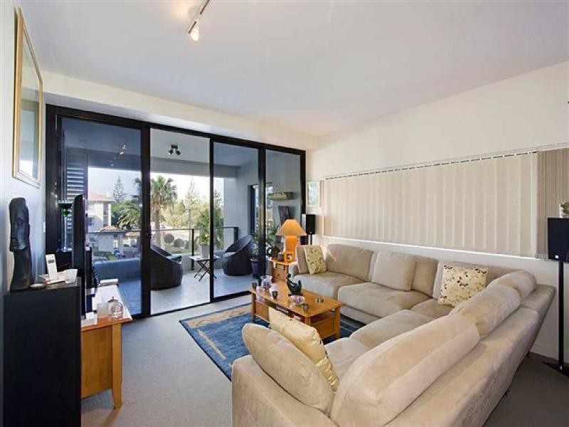 Broadbeach QLD 4218