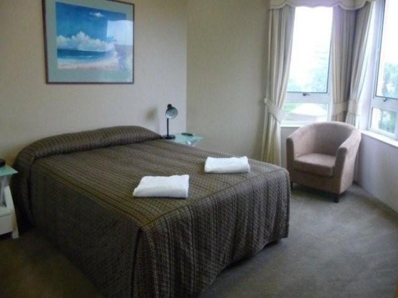 11/129 Surf Parade, Broadbeach QLD 4218