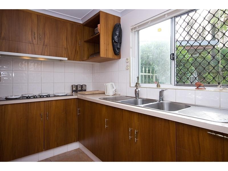 Broadbeach Waters QLD 4218