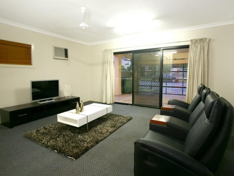 3 Richmond Avenue, Bundall QLD 4217