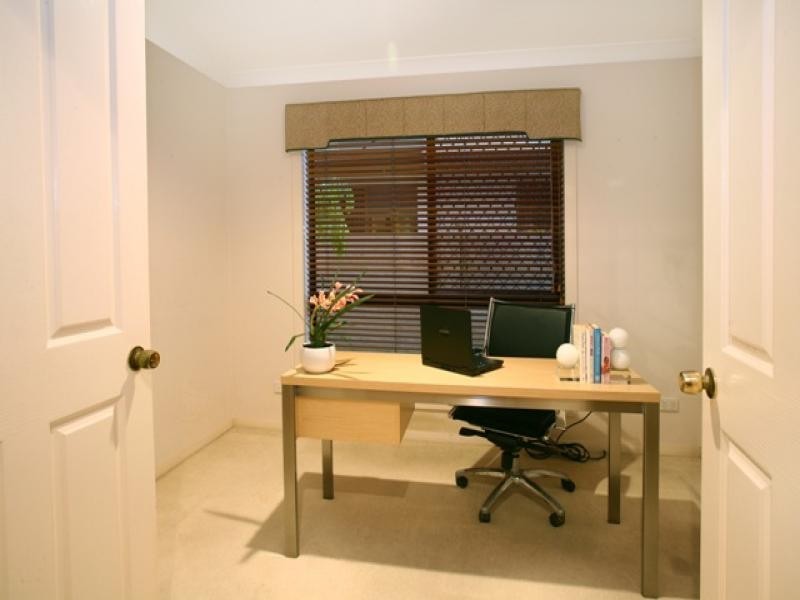 3 Richmond Avenue, Bundall QLD 4217