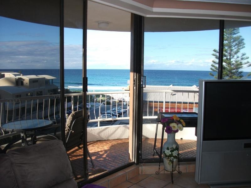 18/4 Thornton Street, Surfers Paradise QLD 4217