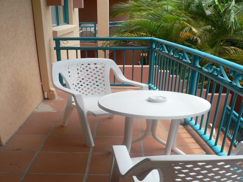 24/11/17 PHILIP AVENUE, Broadbeach QLD 4218