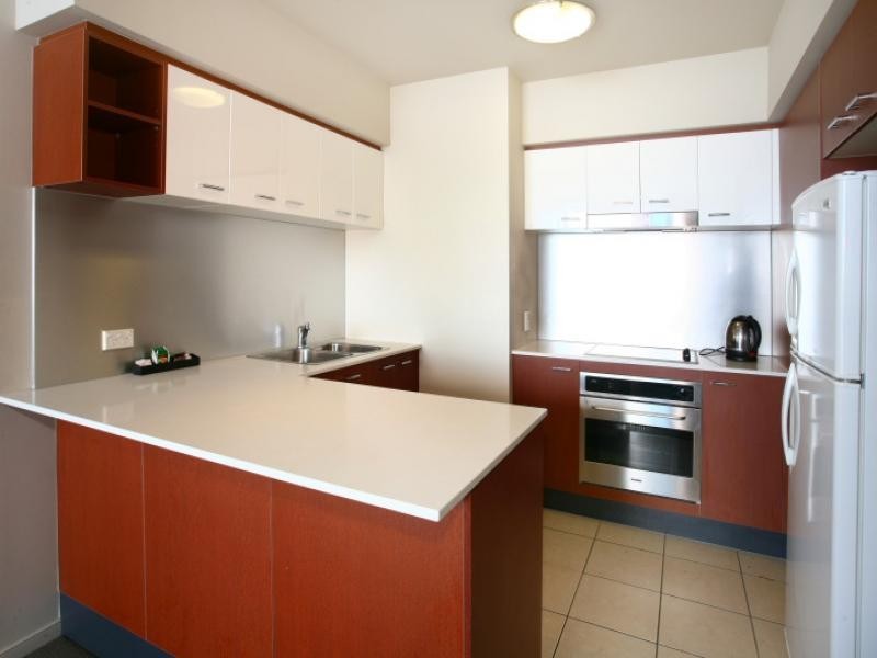 3275/23 Ferny Avenue, Surfers Paradise QLD 4217