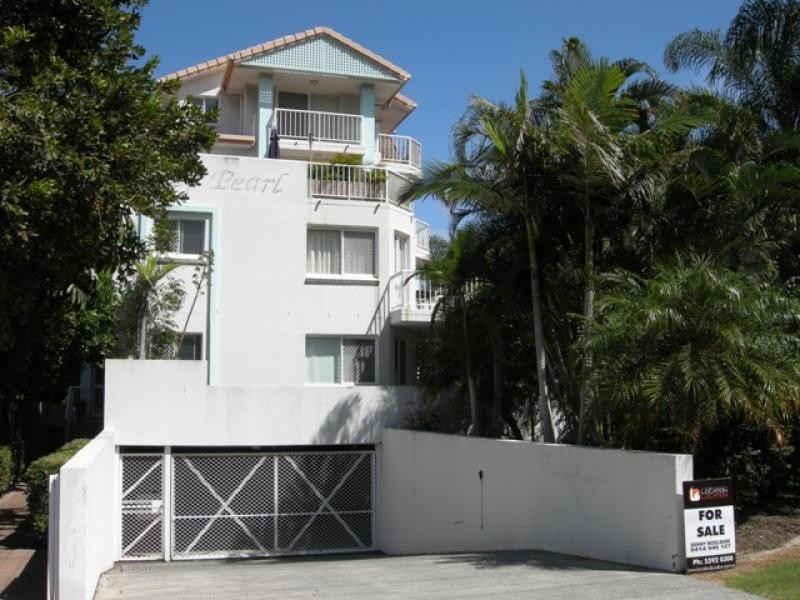 2/10 Jubilee Avenue, Broadbeach QLD 4218