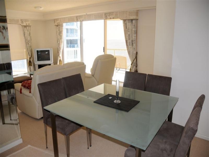 16A/74 Old Burleigh Road, Surfers Paradise QLD 4217