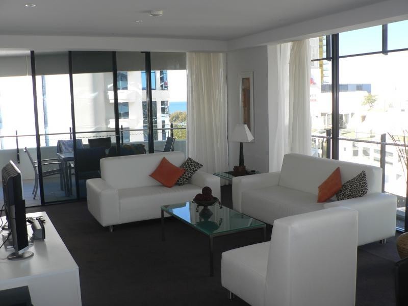 Broadbeach QLD 4218