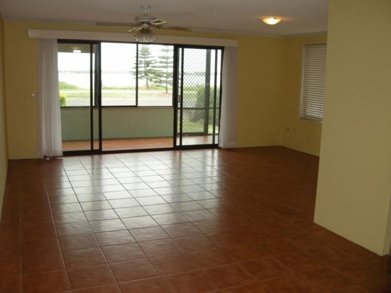 1/530 Marine Parade, Biggera Waters QLD 4216