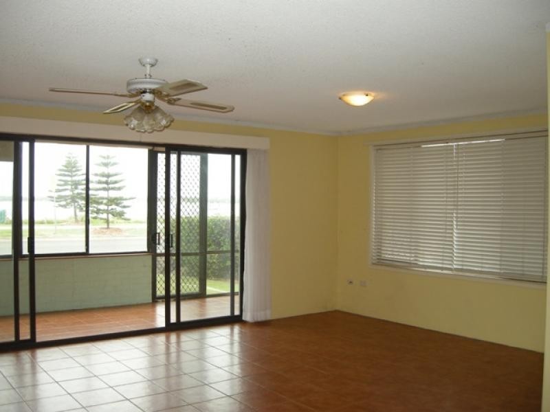 1/530 Marine Parade, Biggera Waters QLD 4216