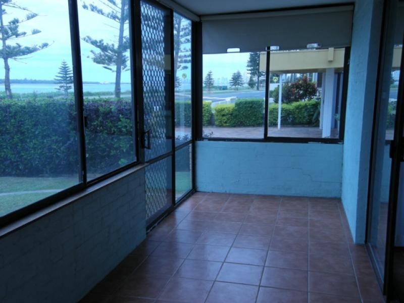 1/530 Marine Parade, Biggera Waters QLD 4216