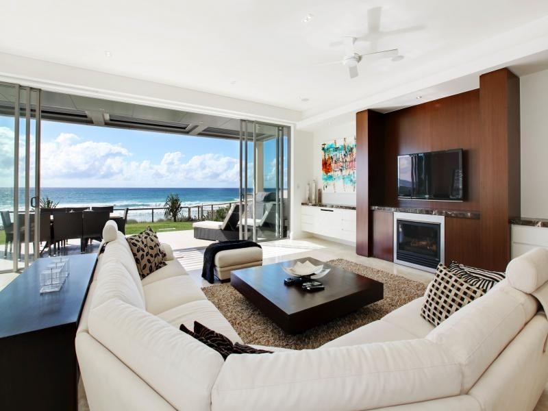 1/107 Albatross Avenue, Mermaid Beach QLD 4218