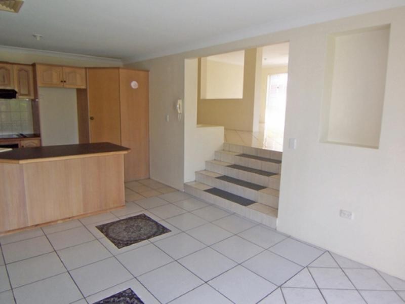 8 Flamingo Key, Broadbeach Waters QLD 4218