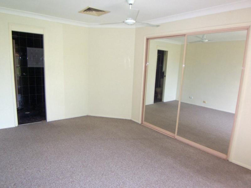 8 Flamingo Key, Broadbeach Waters QLD 4218