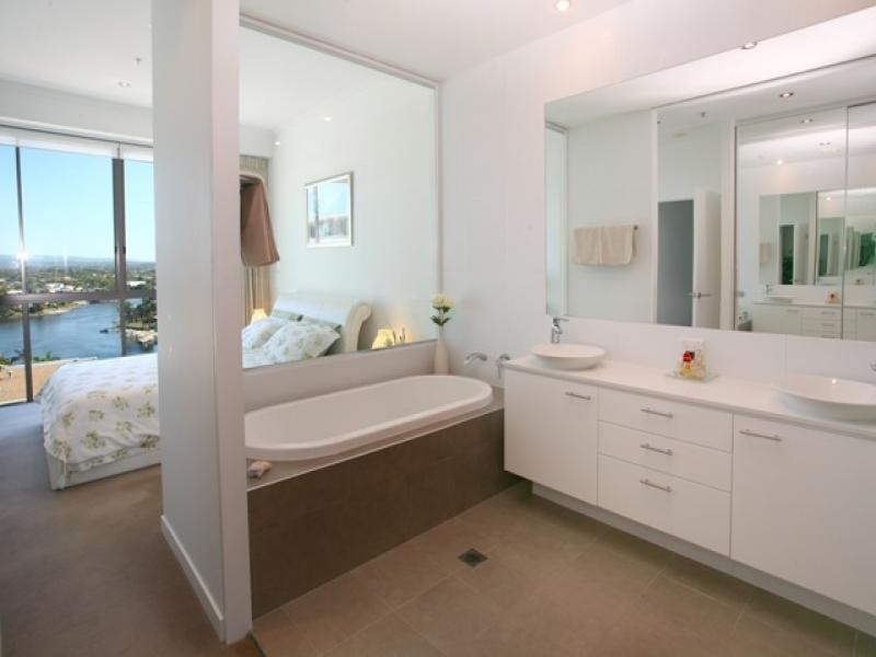 1804/33 T E Peters Drive, Broadbeach QLD 4218