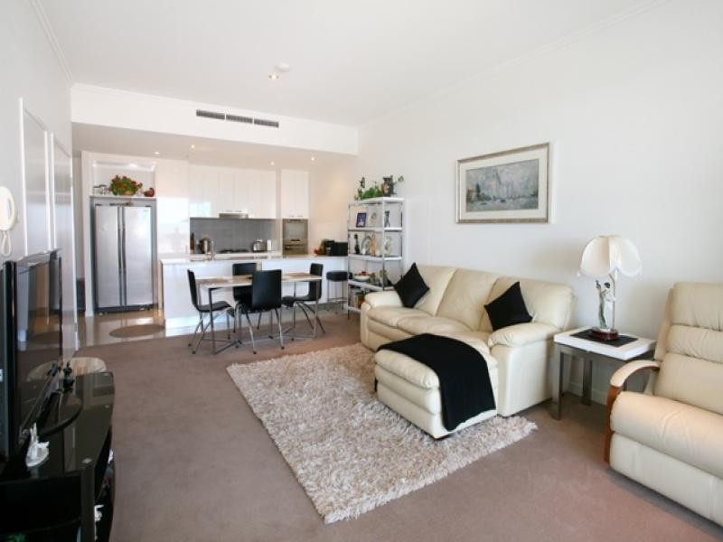 1804/33 T E Peters Drive, Broadbeach QLD 4218