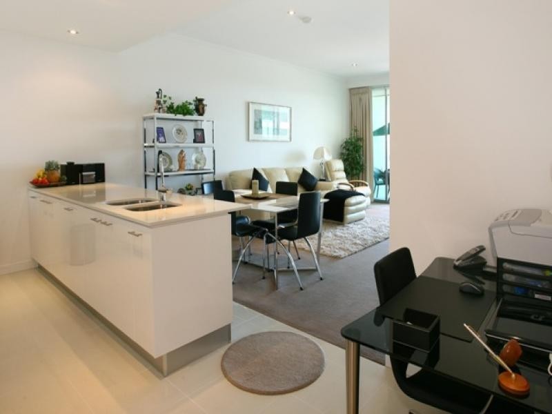 1804/33 T E Peters Drive, Broadbeach QLD 4218