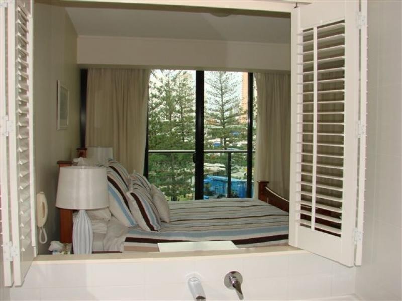 305/2685 Gold Coast Highway, Broadbeach QLD 4218