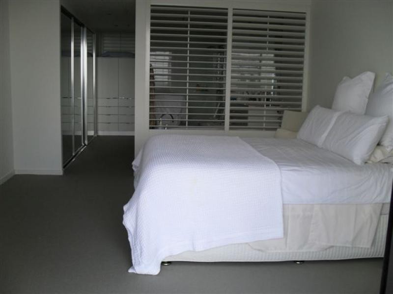 1103/14 George Avenue, Broadbeach QLD 4218